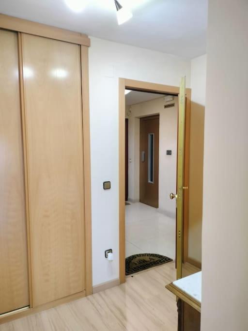 Apartamento Deluxe El Camino Алькала-де-Энарес Экстерьер фото